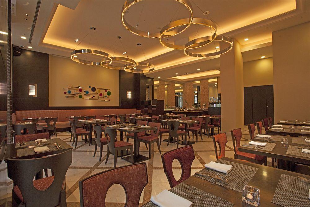 Doubletree By Hilton Naha Hotell Exteriör bild