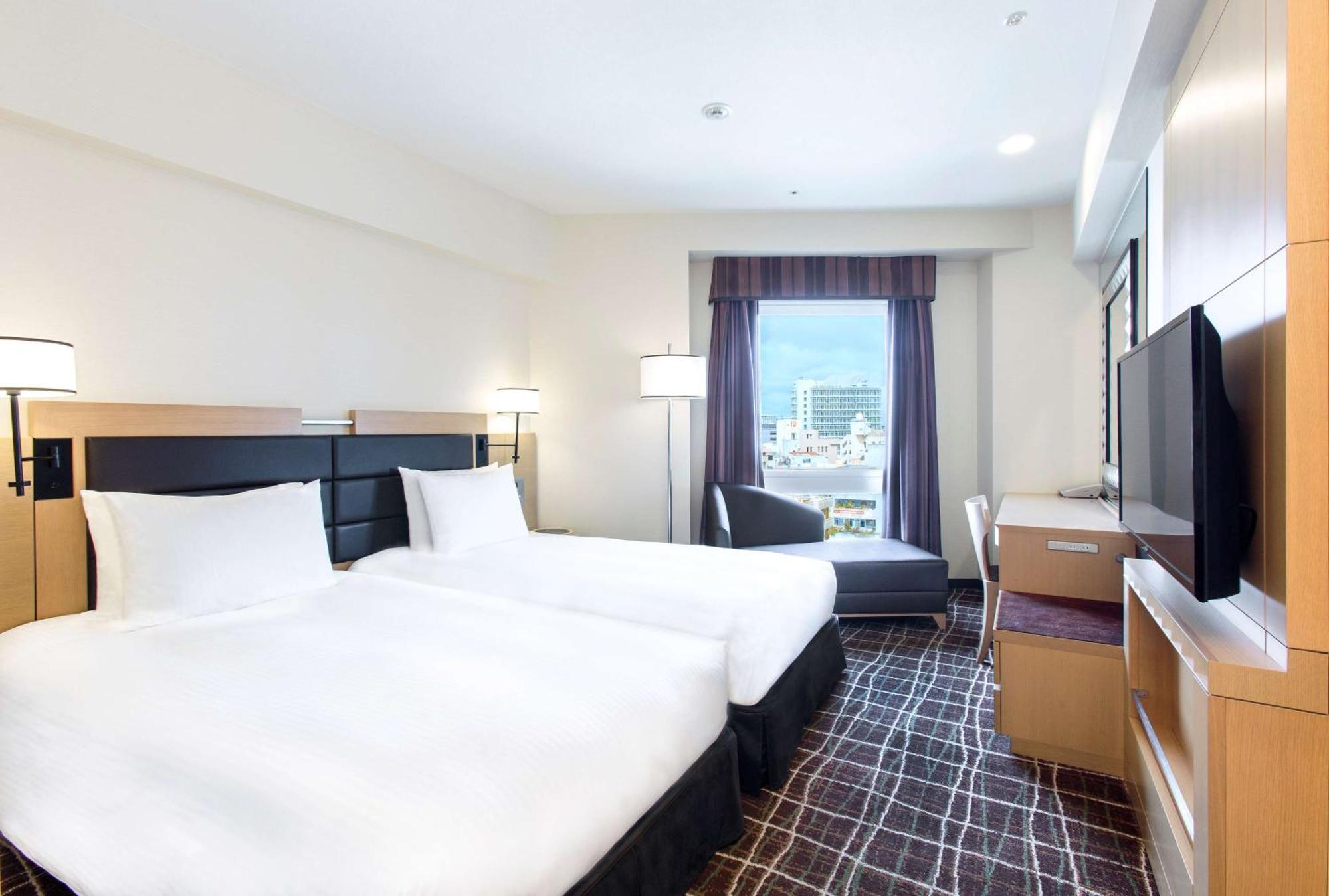 Doubletree By Hilton Naha Hotell Exteriör bild