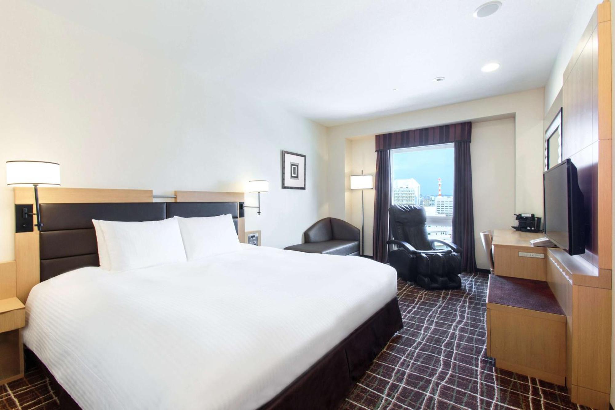 Doubletree By Hilton Naha Hotell Exteriör bild