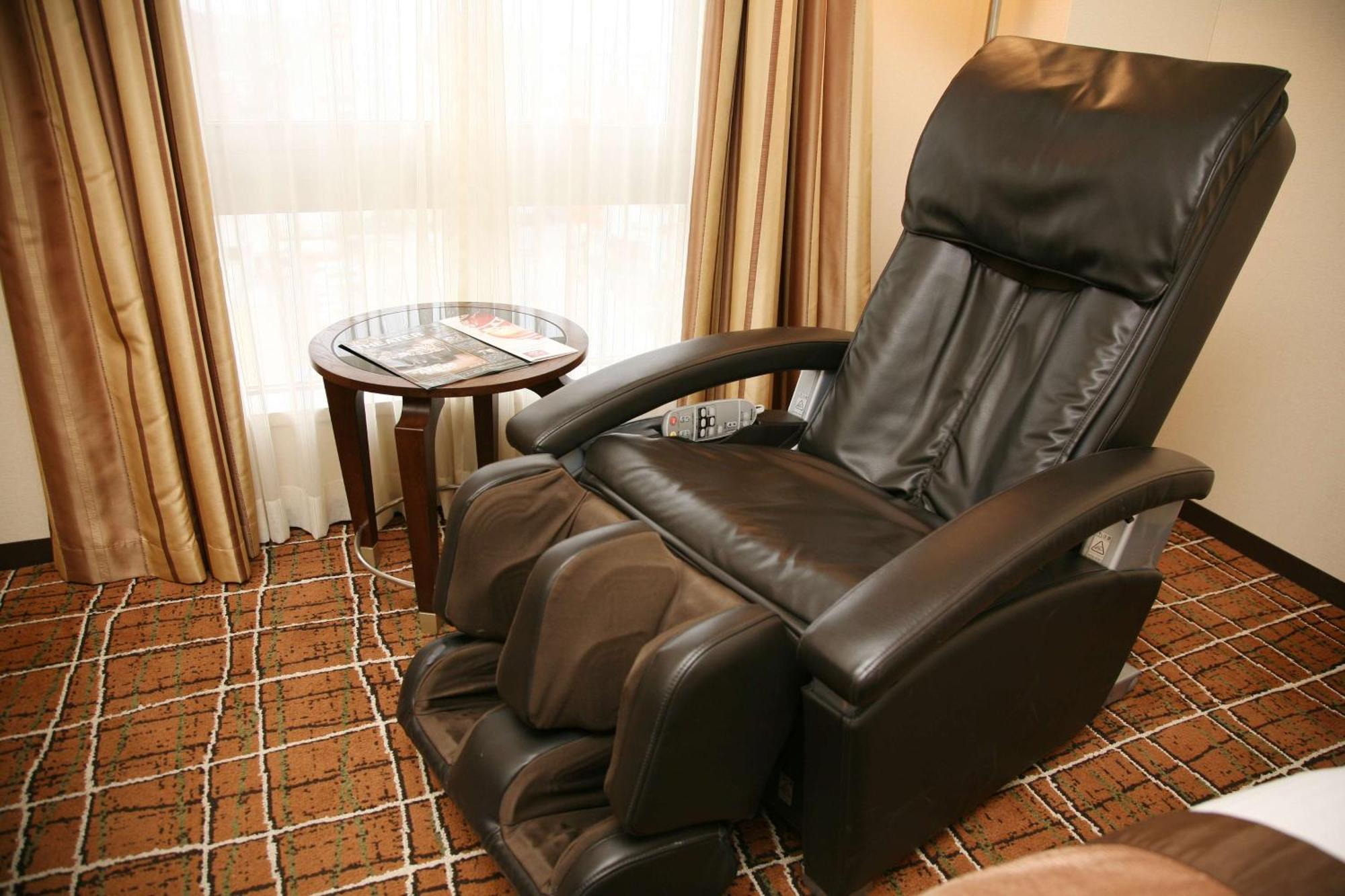 Doubletree By Hilton Naha Hotell Exteriör bild