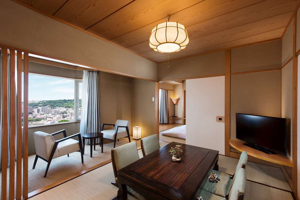 Doubletree By Hilton Naha Hotell Rum bild